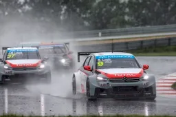 WTCC Slovakia Ring: Loeb vittorioso sotto il diluvio
