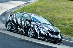 Honda Civic Type R: record delle TA sul circuito di Nürburgring