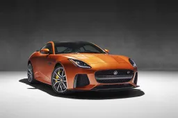 La nuova Jaguar F-Type SVR, debutterà al Salone di Ginevra 2016