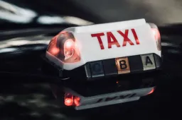 Taxi autonomo: la rivoluzione del trasporto senza autista