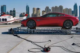 Aston Martin: i 100 anni si festeggiano a Dubai