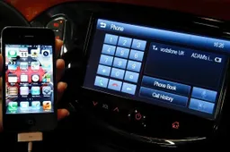 Opel IntelliLink: il premio per la migliore auto connessa