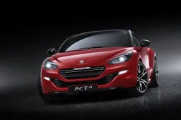 Peugeot RCZ R sfida il grande sport