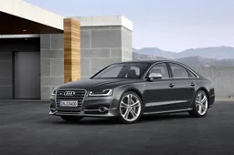 Audi A8 e S8: pronto il debutto a Francoforte