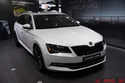 Francoforte 2015: Skoda presenta la Superb nelle nuove versioni Wagon, SportLine e GreenLine