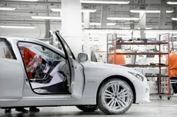 Infiniti Q50 e QX70 firmate Poltrona Frau