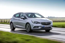 Opel Astra BiTurbo 5 porte: la compatta “pepata”