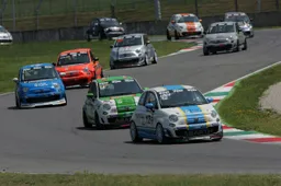 Abarth Make It Your Race: in onda dal 18 novembre su DMAX