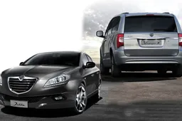 Lancia a Francoforte 2013 con Delta MY 14 e Voyager S