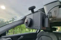 Dash cam, boom in Italia: perché sempre più automobilisti le installano e cosa dice la legge