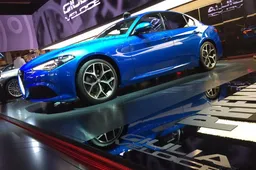 Alfa Romeo Giulia Veloce | Salone di Parigi 2016 [LIVE]
