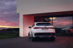 Nuova Audi Q5 e-hybrid 2025: fino a 100 km in elettrico per il SUV che punta all’efficienza