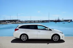 Test - Nuova Toyota Auris Touring Sports