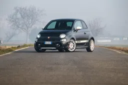 Abarth 595 essesse | Prova su strada, prezzi, interni, motore e prestazioni