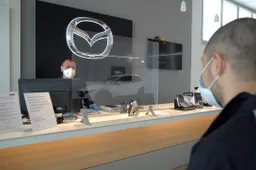 Riapertura concessionarie auto: l’esempio di Mazda per la ripartenza [VIDEO]