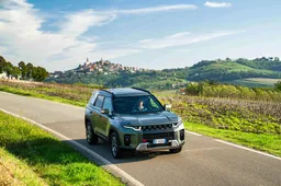 KG Mobility Torres: prova in anteprima, interni, motore e prezzo