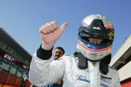 Carrera Cup Italia: Giraudi in pole nella sfida internazionale fra i nostri piloti e quelli francesi