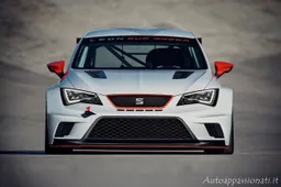 Le Leon Cup Racer pronte a scendere in pista per il Seat Leon Eurocup