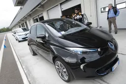 Press eco Race con Renault ZOE all'Autodromo di Modena