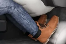 Arrivano gli airbag per i piedi: come funzionano e quando arrivano