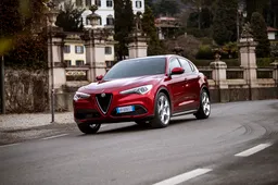 Alfa Romeo Stelvio 6C Villa d'Este: prezzo, motore, interni, video