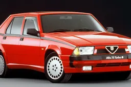 Alfa Romeo 75, l'ultima berlina a trazione posteriore prima della Giulia