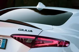 Promozioni Alfa Romeo Giulia novembre 2021: 2.2 160 CV a 299 euro/mese