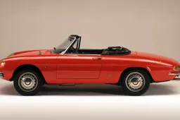 Restomod Alfa Romeo Duetto: monta le batterie Tesla e diventa elettrica