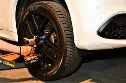 Si può andare dal gommista? Ecco tutte le regole