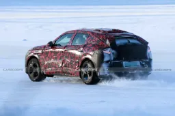 Alfa Romeo Stelvio 2026 alla prova del ghiaccio: i test estremi per il nuovo SUV del Biscione