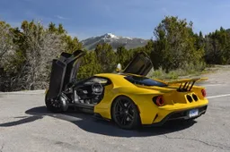 Ford estende la produzione della Ford GT: troppa la richiesta