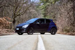 Peugeot 208 GTi By Peugeot Sport | Prova su strada