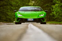 Lamborghini Huracan Performante: Visto & Provato [VIDEO]