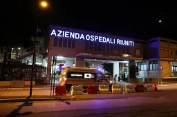 Ambulanza usata come taxi in Puglia: “Mi serviva un passaggio”