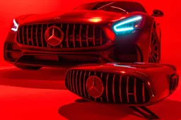 iXoost: quando la mascherina AMG diventa uno speaker