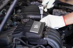 Incentivi di 500 euro per manutenzione e riparazione auto: l’appello alle istituzioni