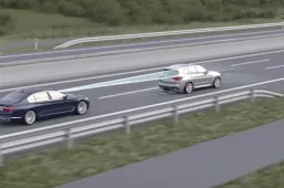 Sistema BMW anticollisione frontale: ecco come funziona