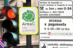 Area C Milano: ora anche le ibride, ma non tutte, pagano il ticket