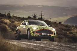 Il SUV Aston Martin si farà e si chiamerà DBX [VIDEO]