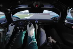 Aston Martin Valkyrie AMR Pro: Hulkenberg la spinge al massimo a Silverstone [VIDEO]