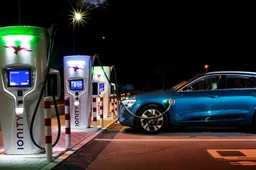 Audi e-tron: con 10 minuti di ricarica si percorrono più di 100 chilometri