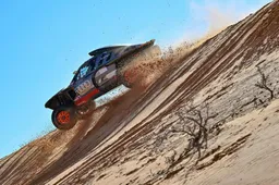Incidente alla Dakar 2023 per Carlos Sainz, ecco il VIDEO