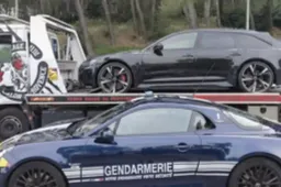 Audi RS6 beccata a 232 km/h dall'Alpine A110 della polizia: automobilista nei guai