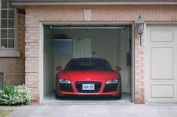 Obbligo Assicurazione auto ferma: “enorme regalo a compagnie assicurazioni”