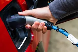 Auto ibride ed elettriche 2019: ecco come sono andate le vendite