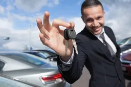 L’auto usata è sempre la prima scelta per gli italiani: tutti i dati