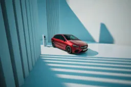 Mercedes-Benz Classe B: la compatta perfetta per la famiglia moderna