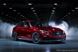 Infiniti Q50 Eau Rouge al NAIAS 2014 di Detroit