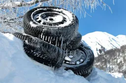 Automobilisti, pronti per il cambio gomme?