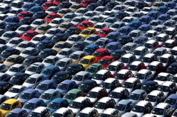 Il mercato auto 2016 chiude con il botto